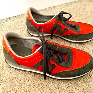 New Balance Vintage Sneakers Size 9
